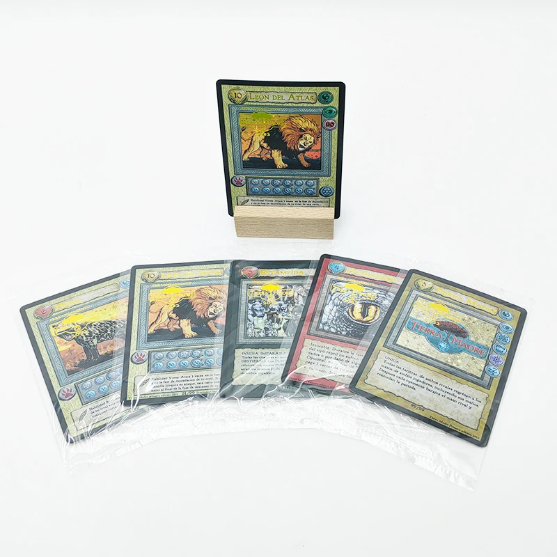 2023 factory custom holographic trading cards gold foil game card custom printing