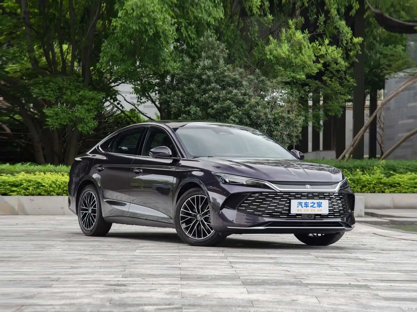 2024 байд QIN L DM-I 60 км EV Basic Edition гибридный Электрический 602 4wd Авто китайский седан Новый энергетический автомобиль в Узбекистане