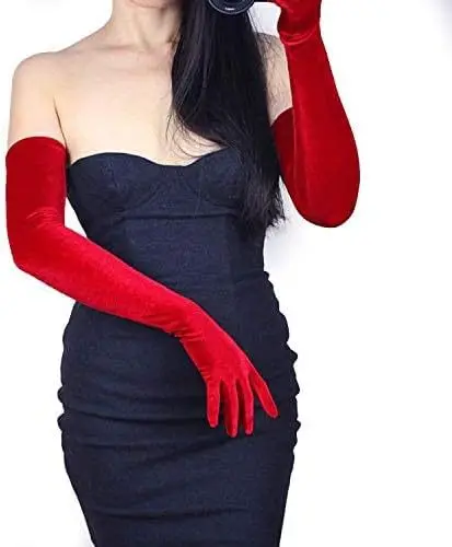 Бархатное вечернее платье, теплые длинные перчатки