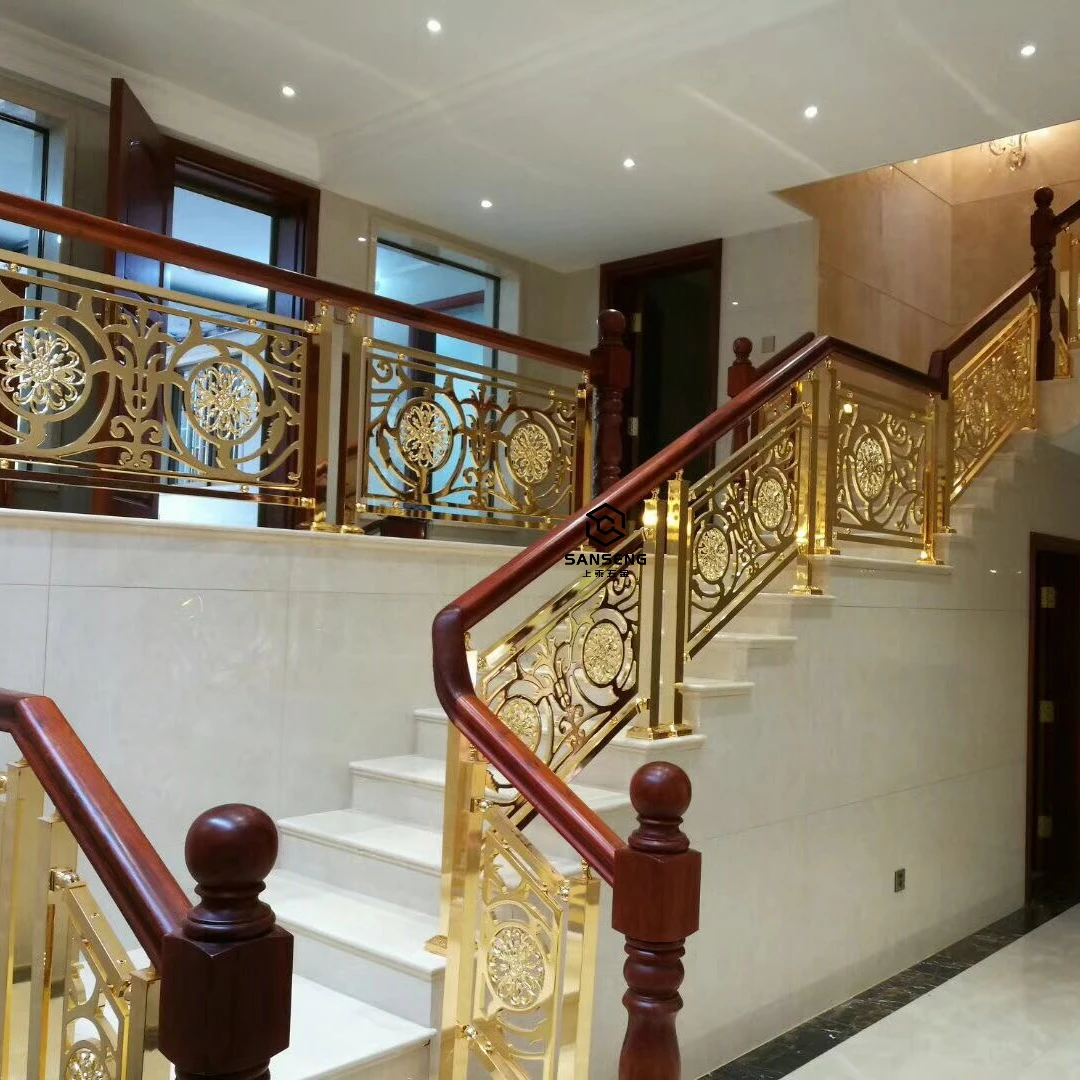 Роскошный курорт Вилла из массива дерева поручни золотые алюминиевые изогнутые лестницы алюминиевая спиральная лестница перила дизайн