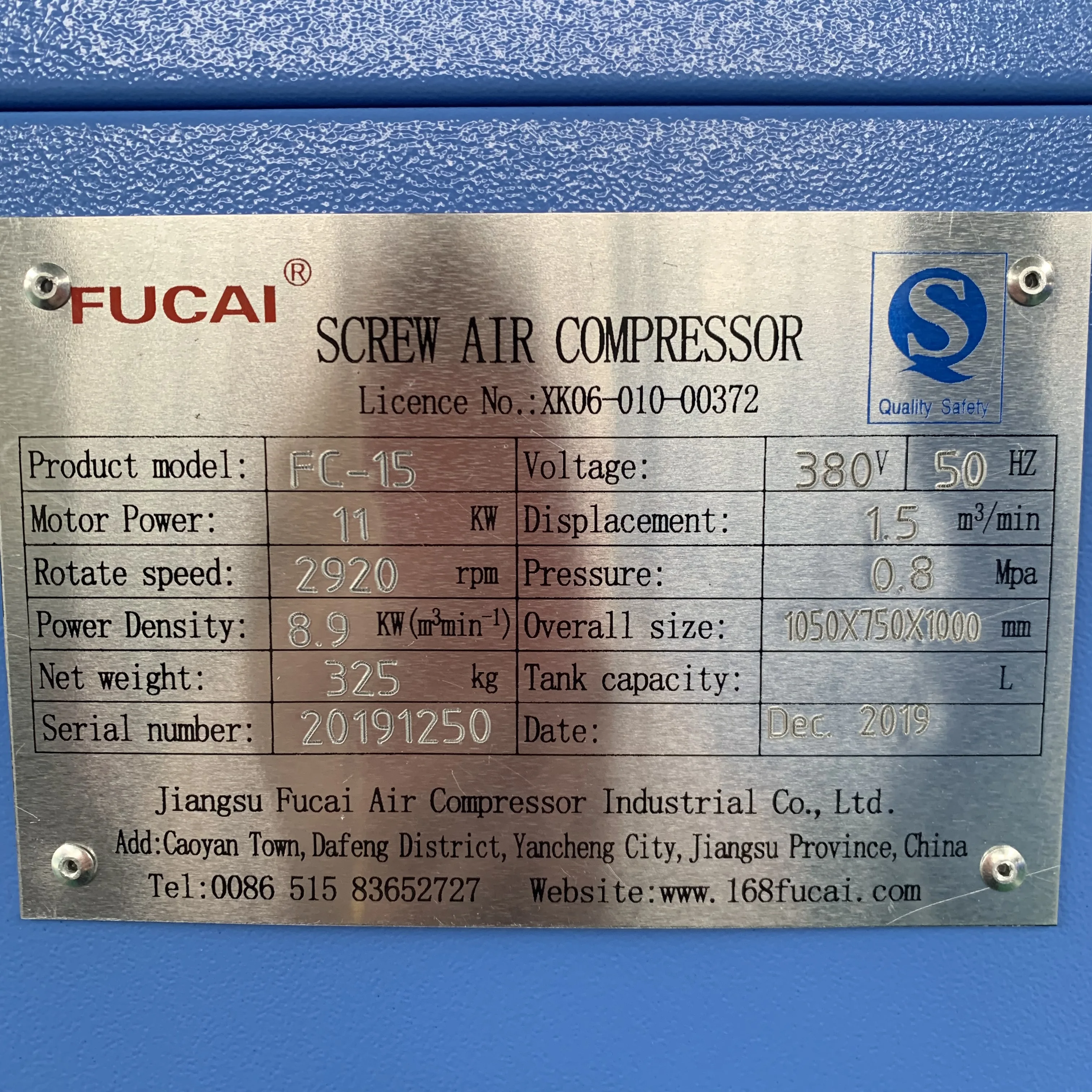 FUCAI CE certified  large displacement industrial compressor & parts  11kw 15hp rotary screw air compressor de ar
