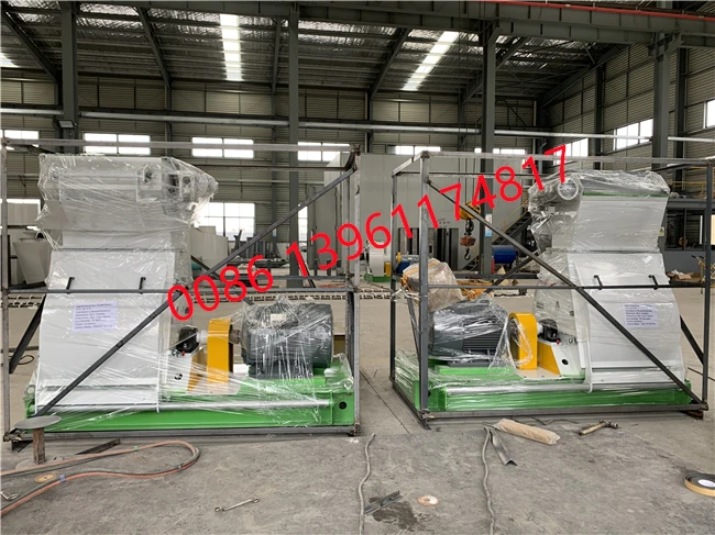 High Capacity Animal Feed Processing Hammer Mill Large Grains Grinding Machine
