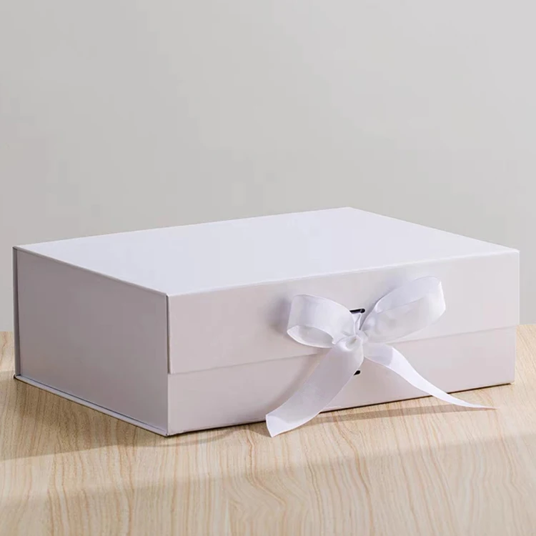 Customized Logo Foldable Rigid Paper Christmas Present Box Wedding Valentine White Magnetic Gift Box With Ribbon Insert