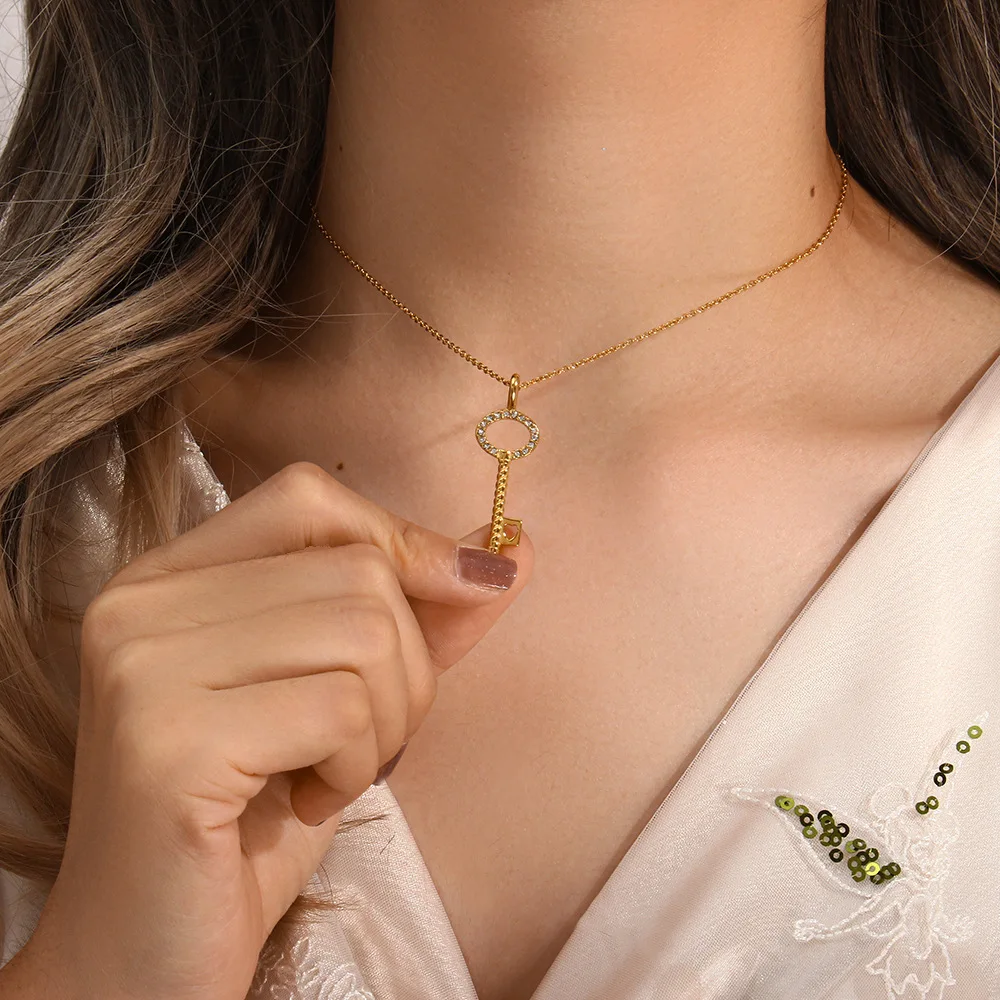 Ins Korean Gold Plated Stainless Steel Key Pendant Necklace Titanium Steel CZ Cubic Zirconia Key Necklace For Party