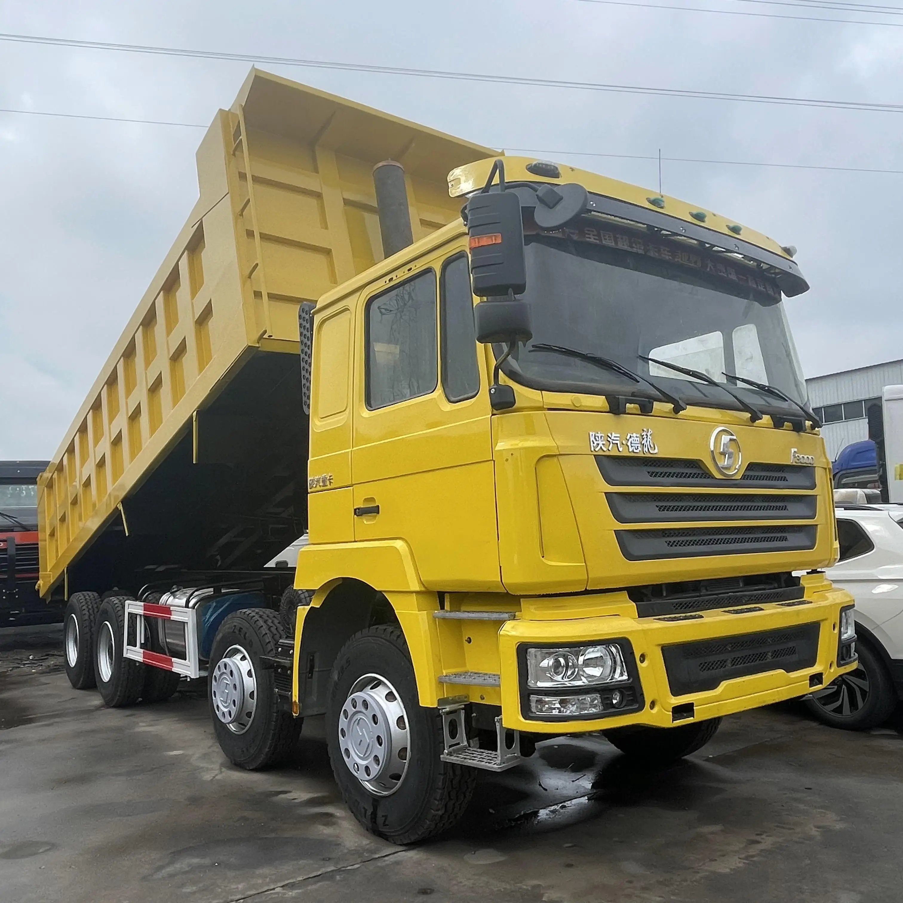 Самосвал SHACMAN F2000 F3000 X3000 H3000 6*4 6x4