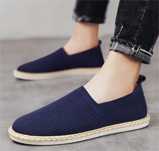 Wholesale New Casual Breathable Fisherman Shoes Comfortable and Ultra-Light Lazy Slip-on Canvas Shoes For Man