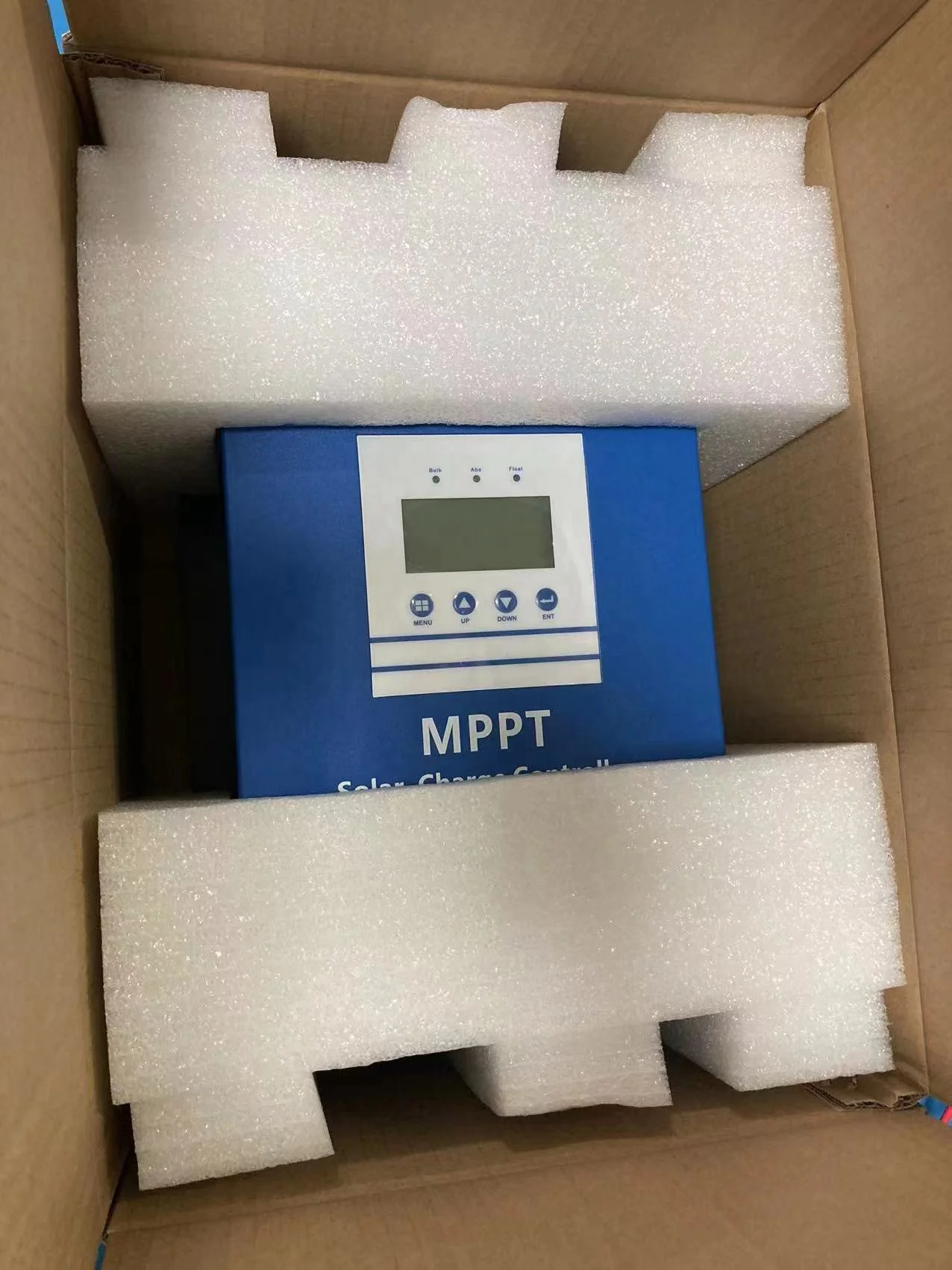 WAKATEK  Factory directly and Over temperature Protection 60A MPPT Solar Charge Controller