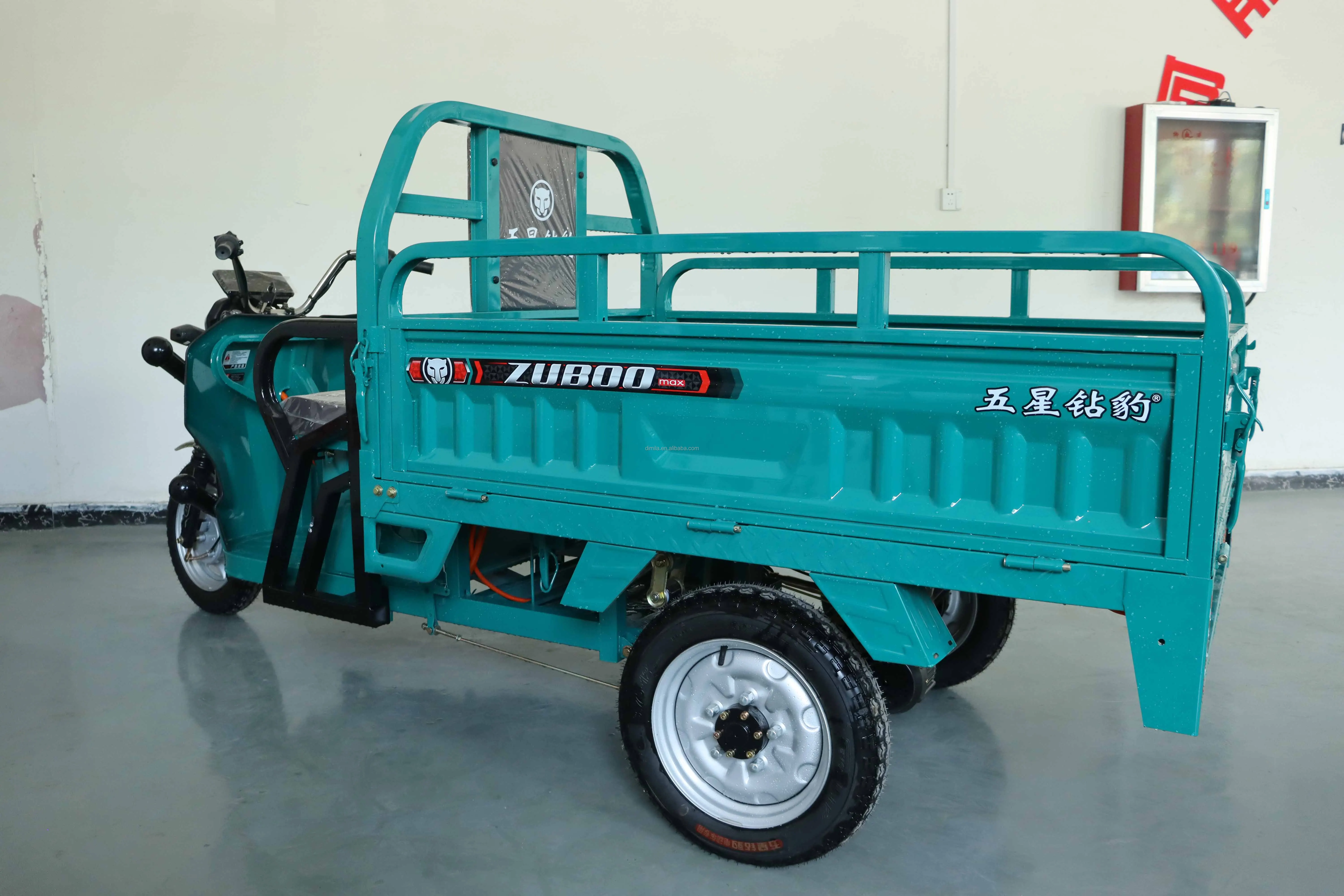 Hot-Selling Electric Tricycle 1.5 Meters Widened Integrated Rear Axle External Spring Shock Absorption  For Cargo Tricycle