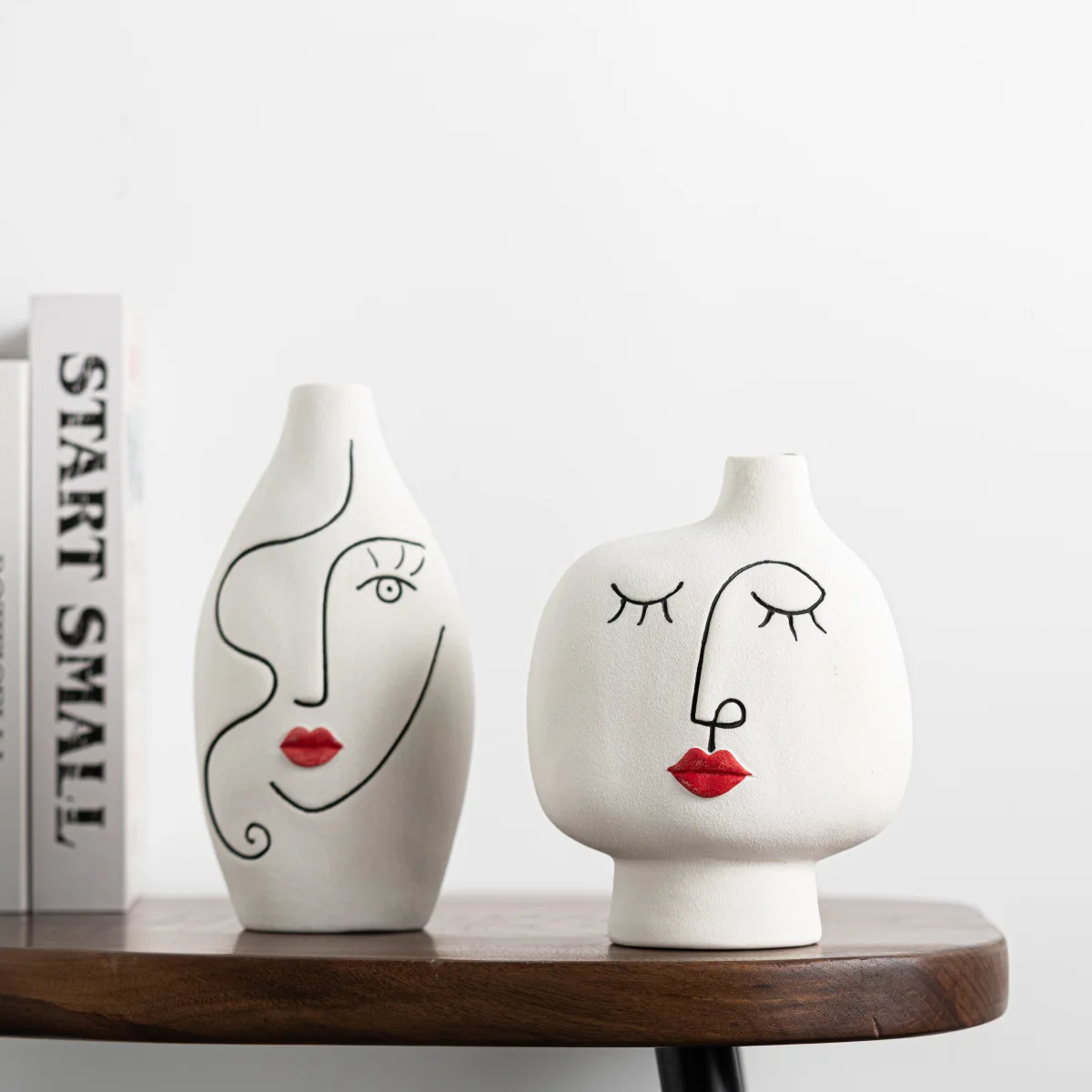 Nordic Creative Hand Painted Face Ceramic Vase New home decor White Vase