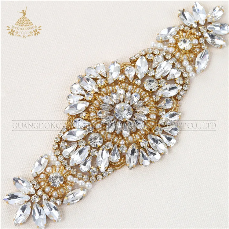 Top sale gold flower shape rhinestone applique for weeding
