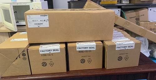 Золотой продавец 1734-OB8 1734-ob8 модуль контроллера PLC новый оригинальный Spot Plc Allen Bradley