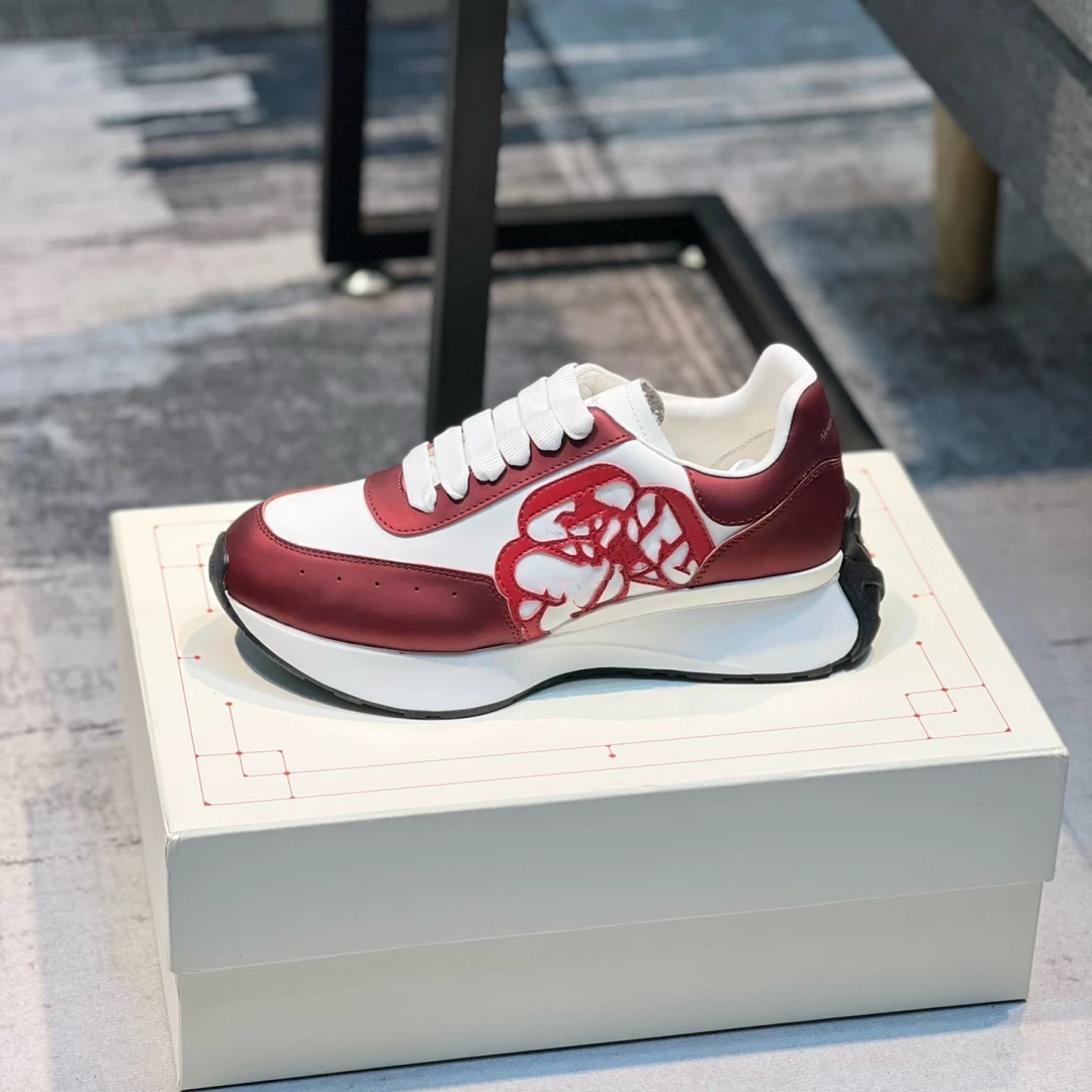 Latest High Quality Casual Women Sport Shoes Original Men Shoes Genuine Leather White Sneakers for Men