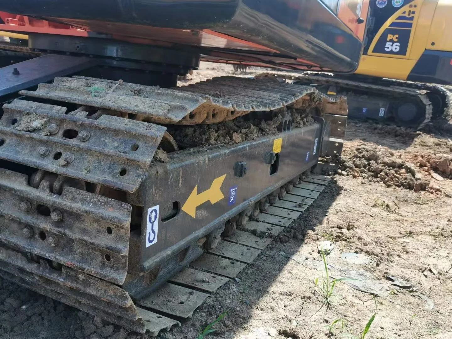 used second hand DOOSAN DX80 Crawler hydraulic excavator digger japan original 8 tons low price