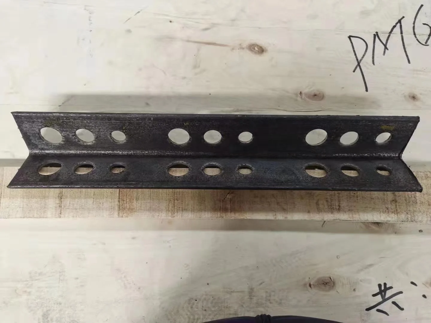 FINCM трансмиссионная башня CNC стальная угловая линия штамповка маркировочная