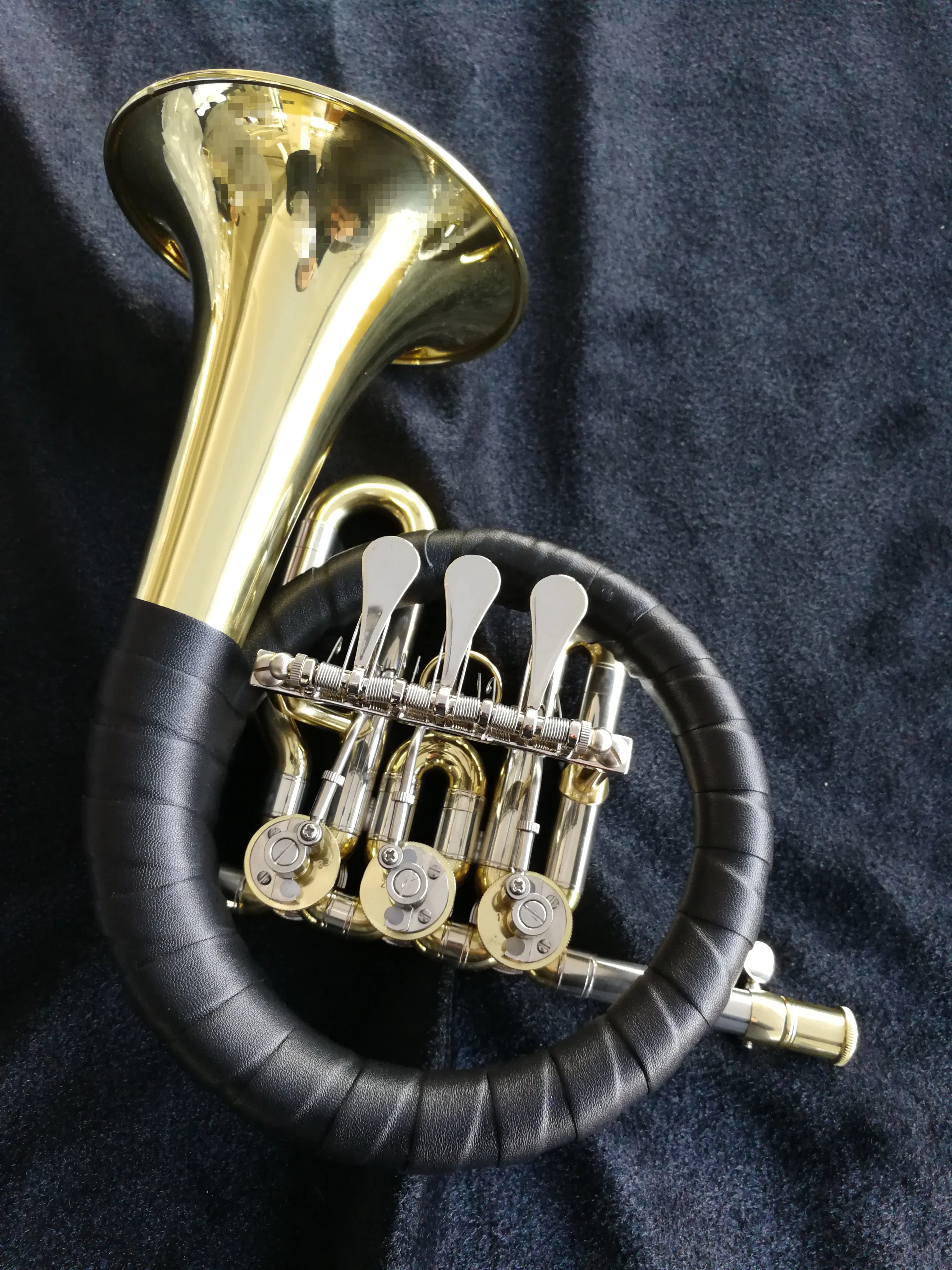 
Высокий класс золотой лак ключ Bb поворотный почтовый рожок (JYH-400) 