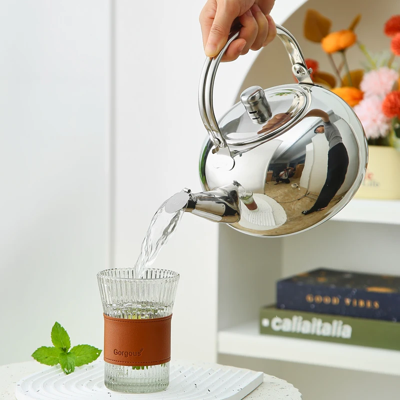 20cm Stainless Steel Water Whistling Kettle With Filters Tea Kettle Wholesale Tea Pots & Kettles for Boiling Water