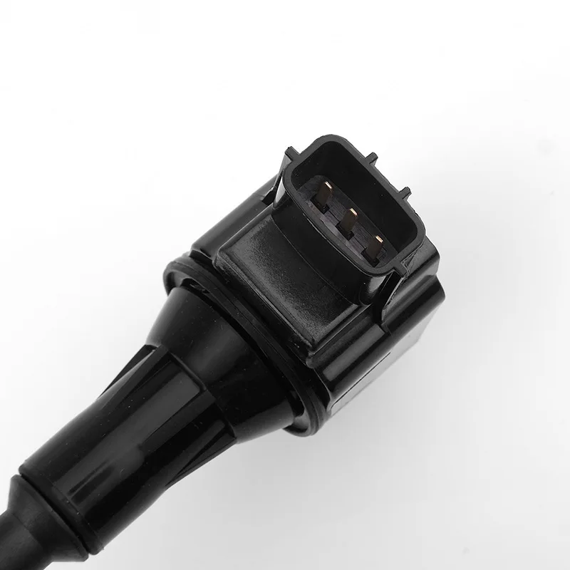 Car ignition coil 22448-8H315 suitable for Nissan Nissan black ignition coil plug