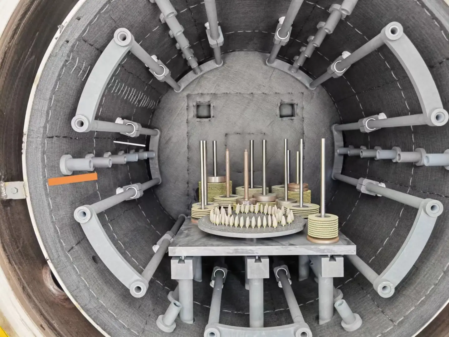 Multi-Layer Graphite Felt Insulation Structure Corrosion Resistant 1320c High Temperature Vacuum Brazing Furnace