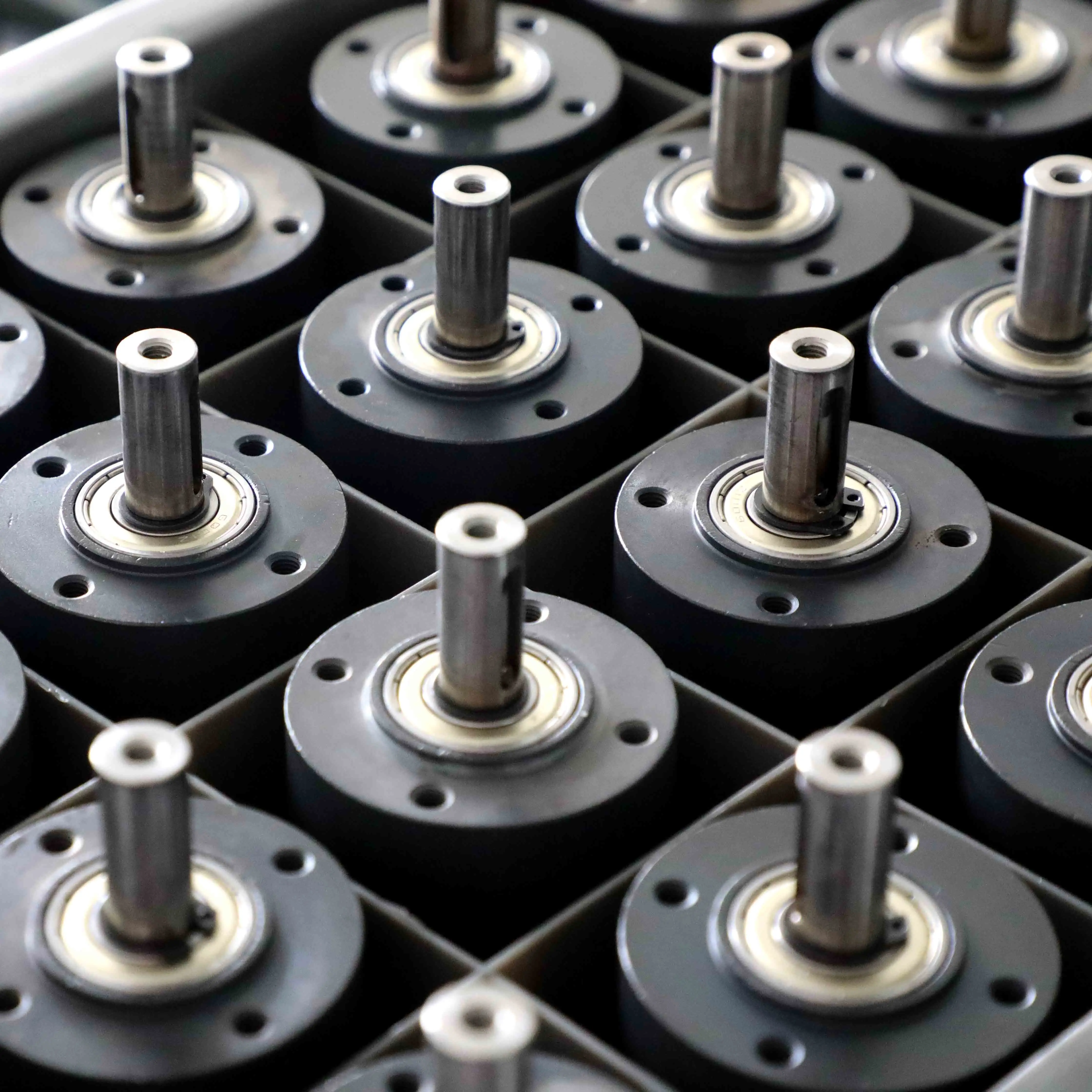 Hetai hot sale 42BYGH208-56AG5 nema 17 42mm hybrid stepper motor customizable small gear motor