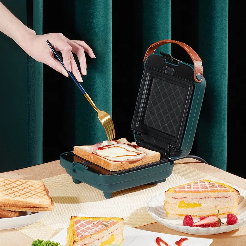 Quick Breakfast Fast Heating Nonstick 3 In 1 Detachable Electric Sandwich Maker
