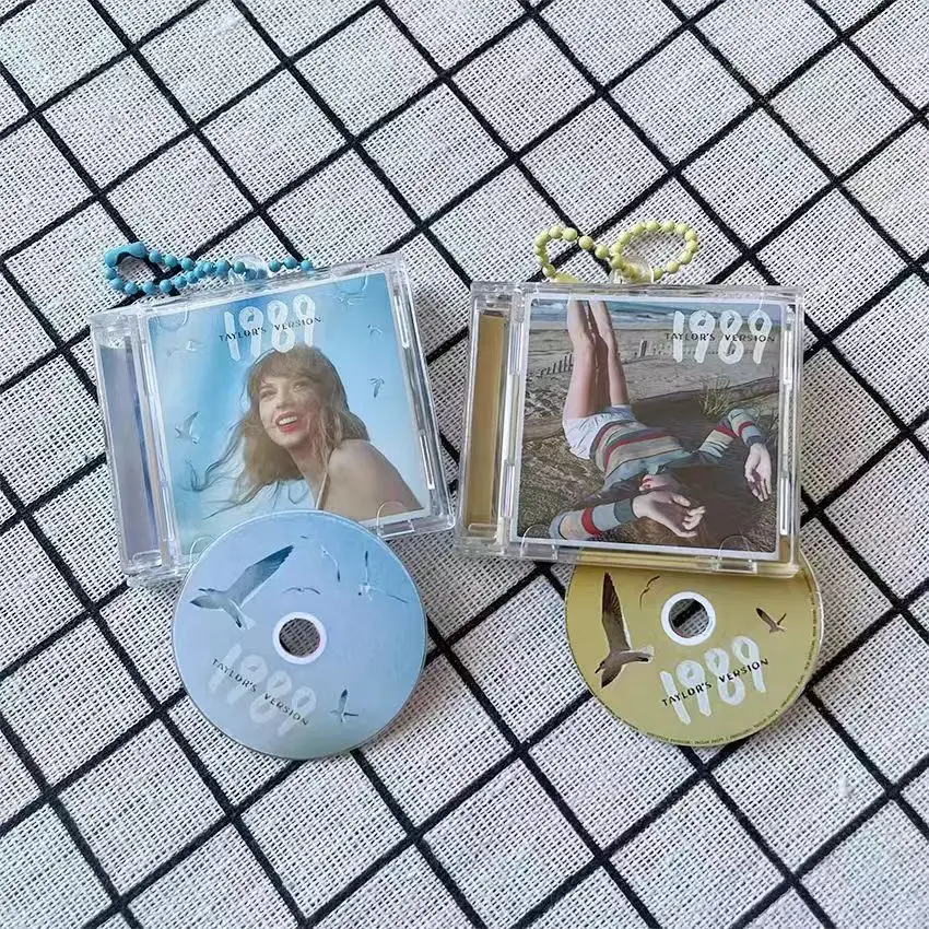 Customize the latest mini nfc cd keychain acrylic keychain  can add a custom URL link to introduce your company card