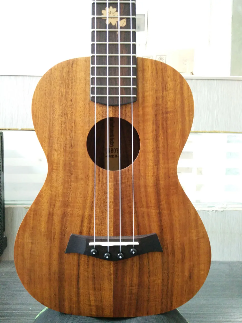 Matte Surface Acacia Wood Veneer Ukulele Simple Concert Universal Handmade 26 Inch Ukulele