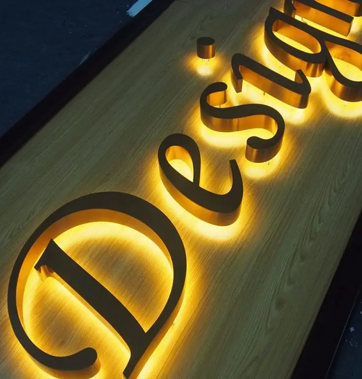 Koncept LED Outdoor Advertising Illuminated Backlit Sign Acrylic Luminous Billboard for Party Bar Office Indoor Display