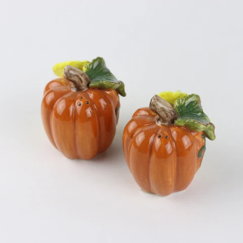 Custom 3D Flower Pumpkin Shape Ceramic Herb & Spice Tools Halloween Pepper and Salt Jar for Home Kitchen Decor