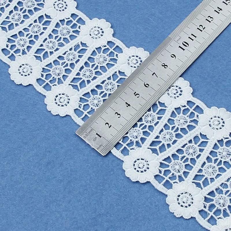 Factory wholesale water soluble polyester fiber material lace fabric trimming white embroidery lace ribbon trim for curtains