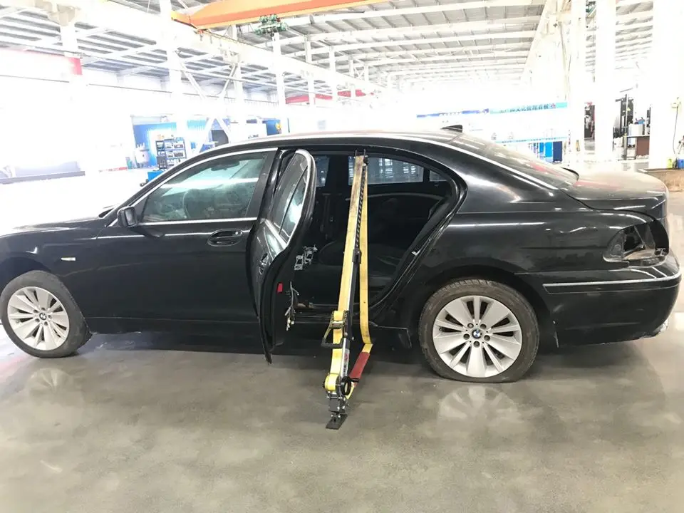 Power shore for crashed cars vehicle stabilization strut
