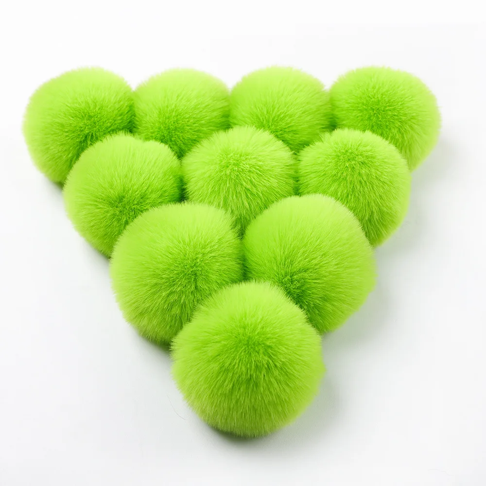 Помс из кроличьего меха 7 см