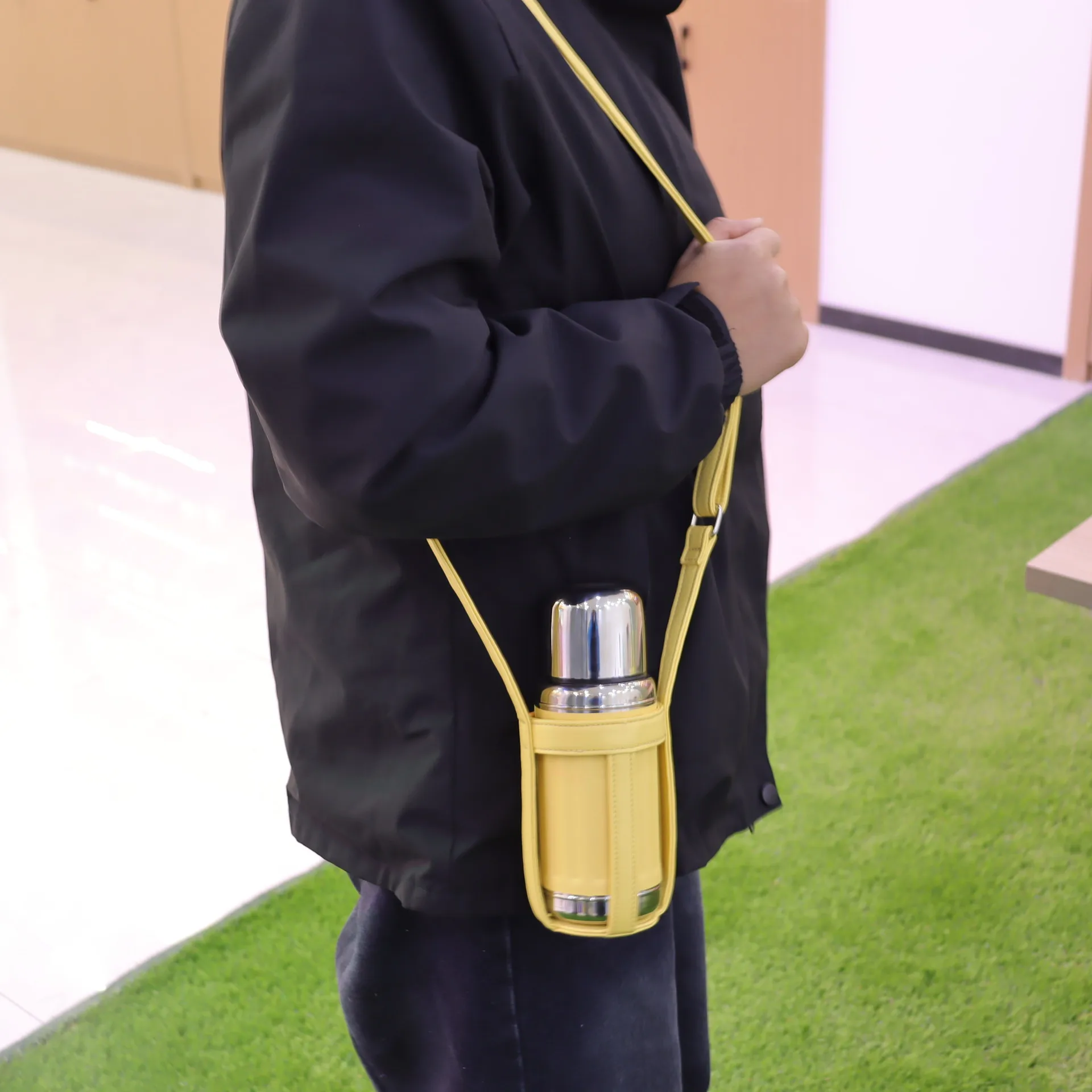 Hot Selling Stainless Steel Multi Capacity Simple Vacuum Cup Sports Water Bottle Press Tea Tumblers with Lids and