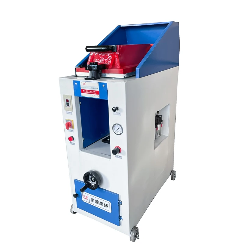 Промышленная работа с устройством для крепления подошвы с воздушным давлением для прессования подошвы обуви