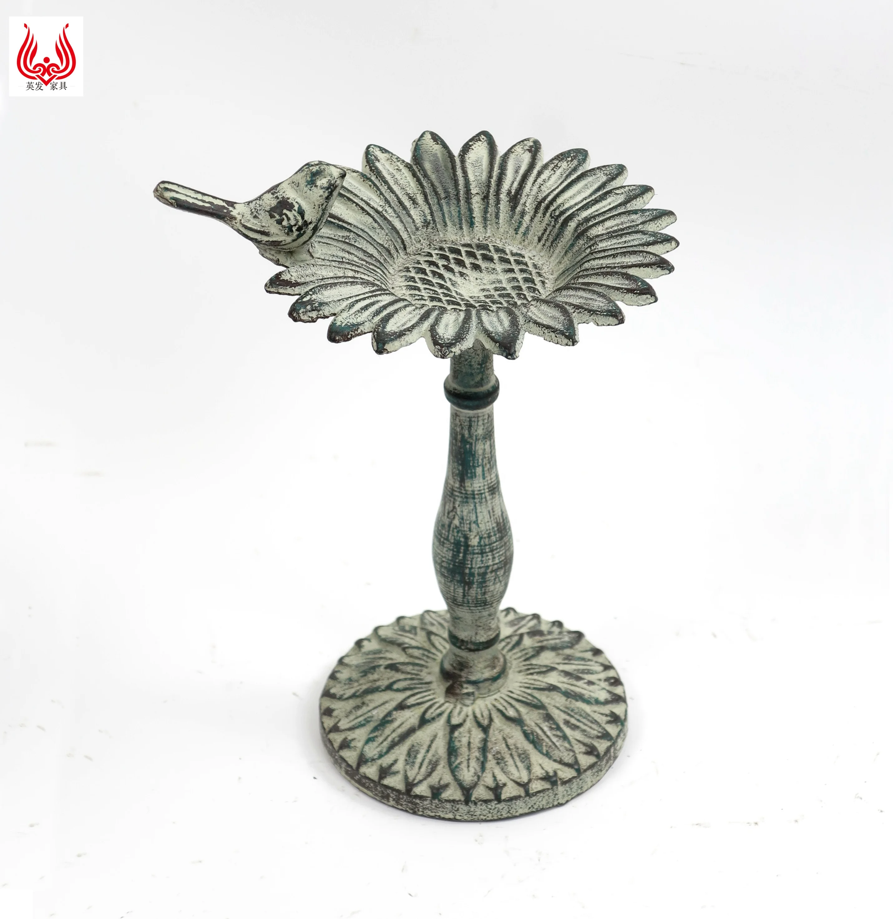 YINFA Antique Rustic Free Standing Design Cast Iron Sunflower Shape Bird Feeder with Wrought Iron Decoration