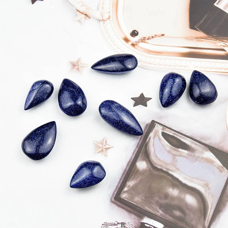 Wholesale natural crystal  tumble healing stone golden sandstone palm for gift