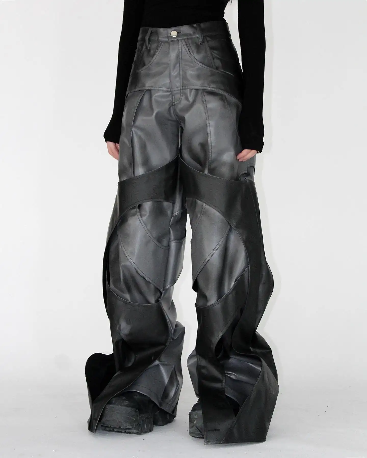 Customization Wholesale Designer Trendy Heavyweight Flare Stacked Jeans Men Custom Letter Jeans Streetwear Black Leather Pants