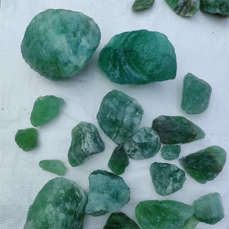 High quality natural emerald green fluorite Crystal raw stone Rough Raw Quartz Tumbled Gemstone For Sale