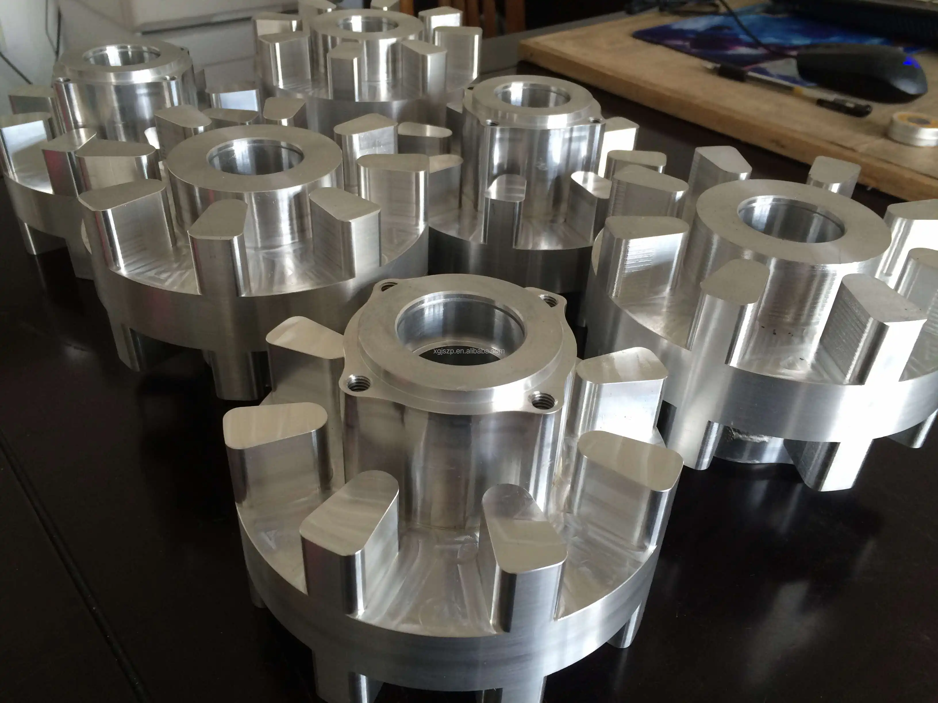 China New Product Precision Cnc Machining Parts Cnc Machine Accessories Machine Embossing Roller