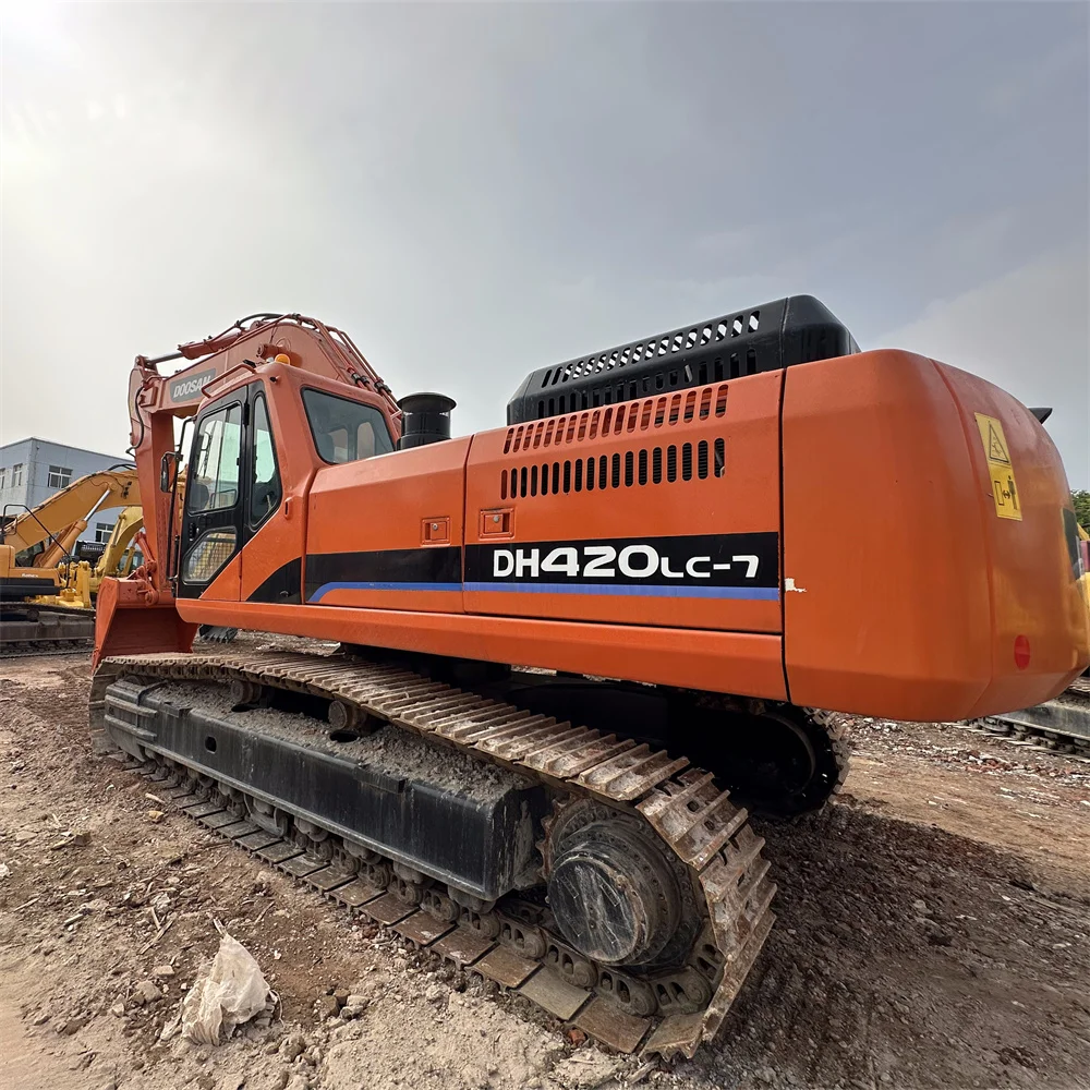 Doosan DH420LC-7 Used Excavator with Isuzu Engine 3 Ton Operating Weight Core Components-Pump Motor Gear Gearbox Bearing PLC