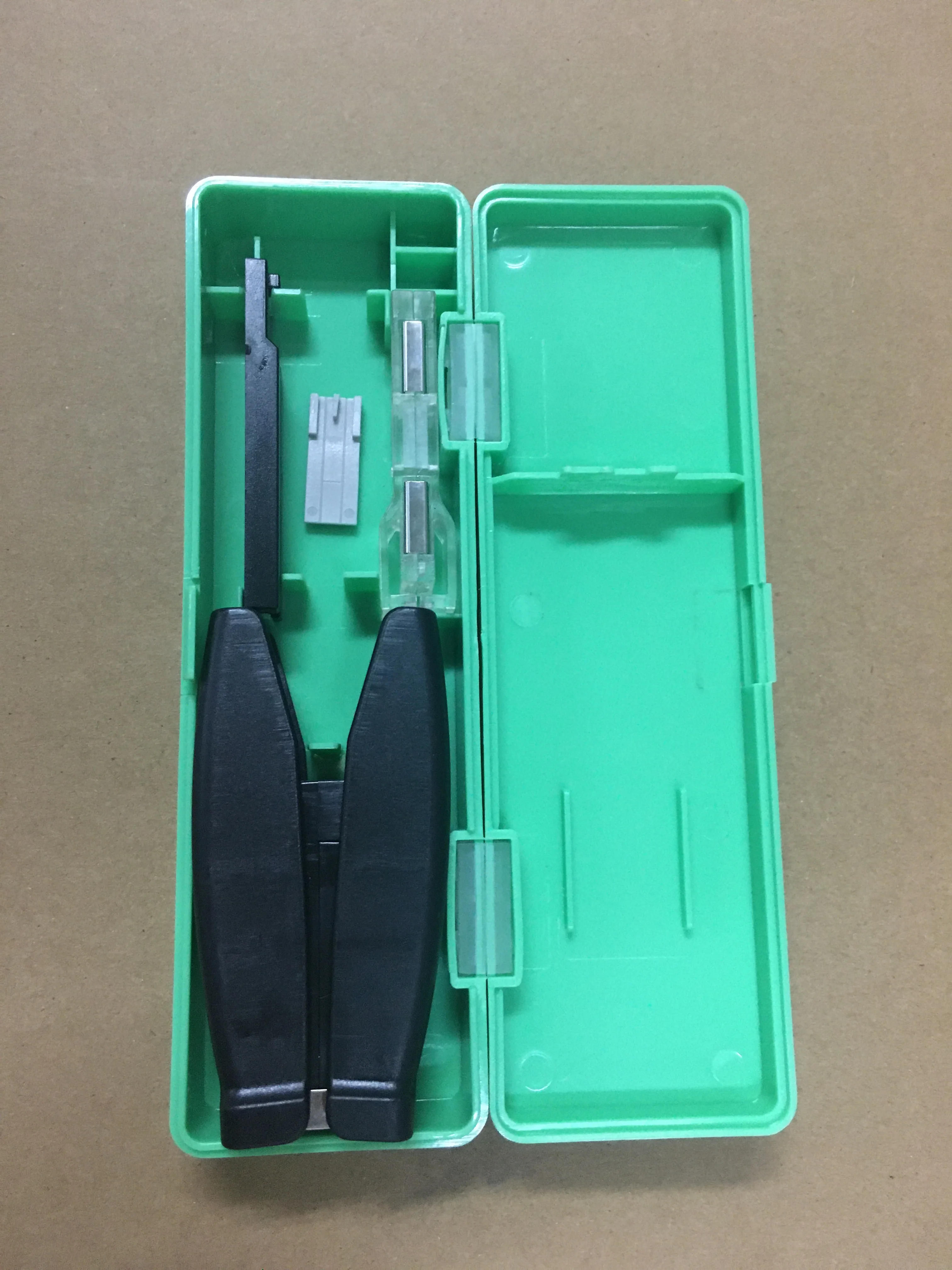 black factory price FTTH FTTB FTTX Applicable Butterfly fiber optic cable crimpter