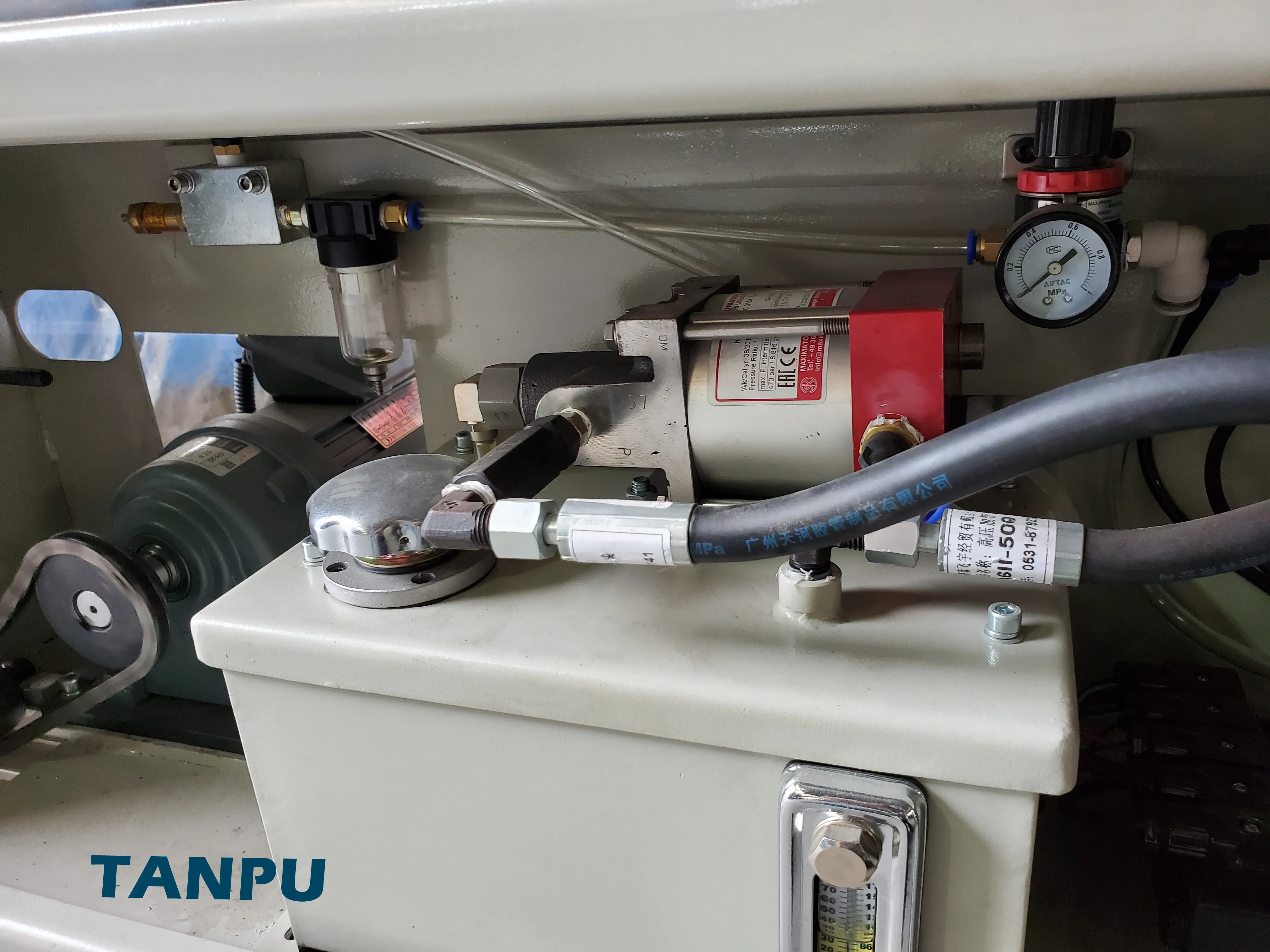 Высокоавтоматическая Заводская поставка TANPU полезная Изолированная стеклянная
