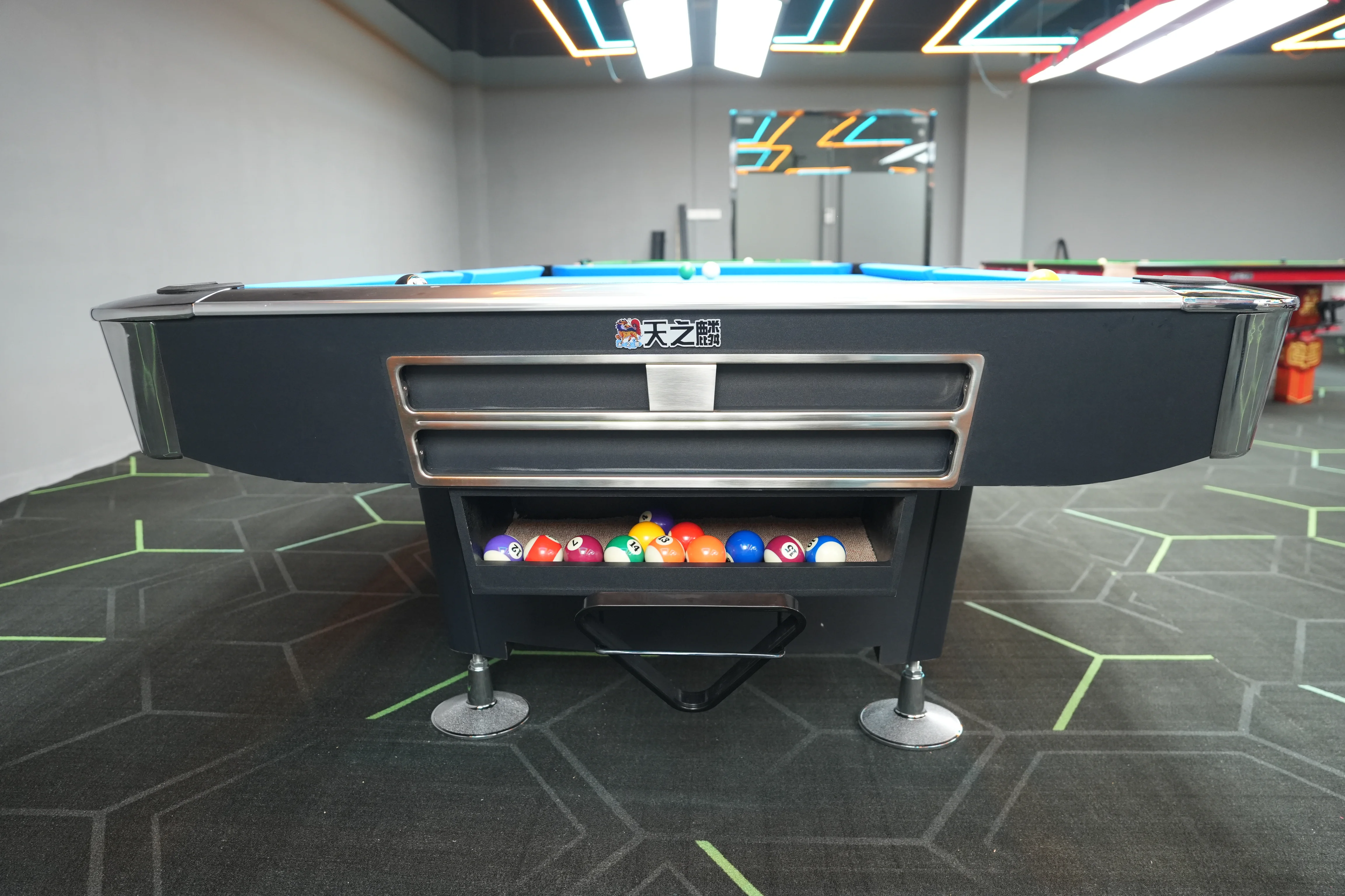 Professional 9Ft Indoor Pool Billiards Table Modern Designs Solid Wood Slate Standard Size 9 Ft Snooker Sports Game