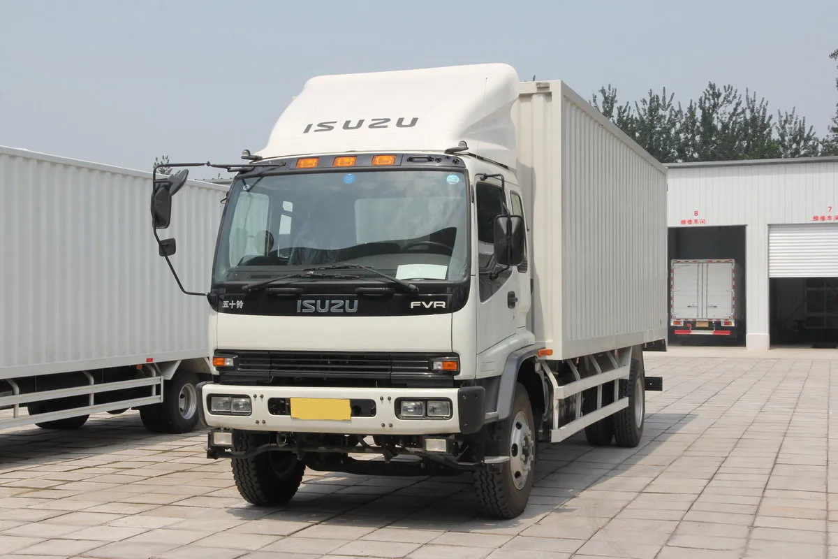 New Brand ISUZU 4X2 4x4189HP Used Cargo Truck Diesel Engine Van High Quality FVR Lorry Truck for Sale