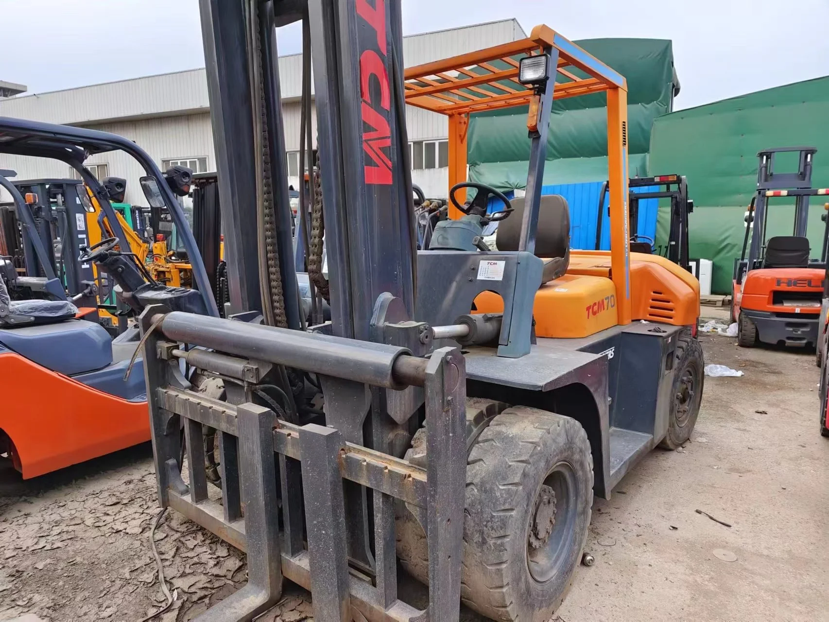 Durable Condition Used Forklift Diesel TCM 70  diesel 2 stage Manual Forklift FD70 for Hot Sale Second Hand TCM Forklift