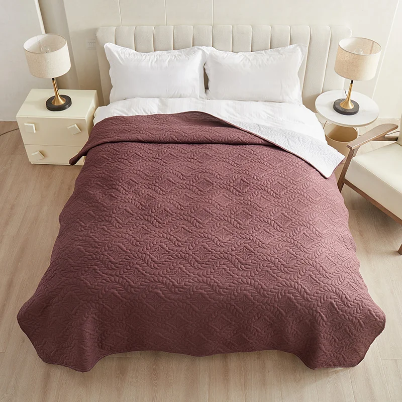 Wholesale Thickened Waterproof Bed Cover Quilted Anti-Slip Sheet Pet/Dog-Proof Bed Protector Flat Sheet Type for Hospital Use