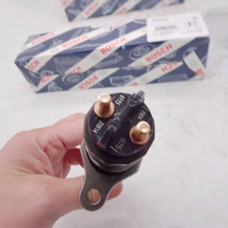 HOWO A7 TRUCK WEICHAI ENGINE WD615 Injector high performance quality diesel engine injector 0445120075 Injector