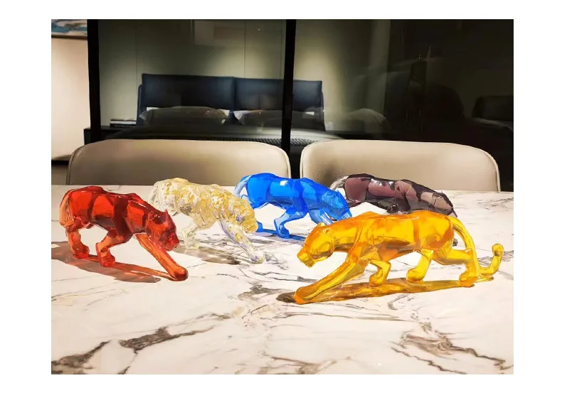 Creative  Resin  Animal Sculptures Crafts Transparent Geometry Leopard Statue Home Decor