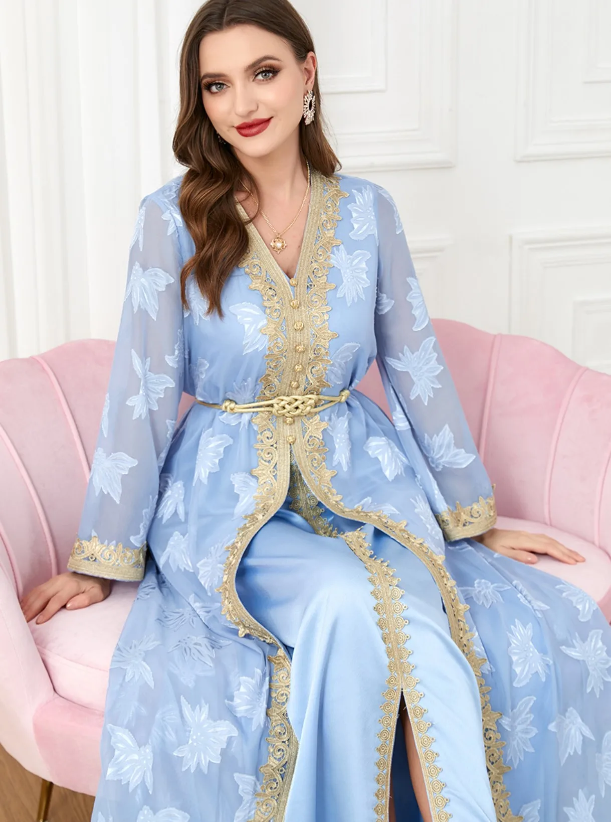 Dubai Luxury Abaya Eid Muslim Wome Gold Embroidery Modern Abaya Kimono Designs V-Neck 2 Pieces Set Elegant Maxi Dress