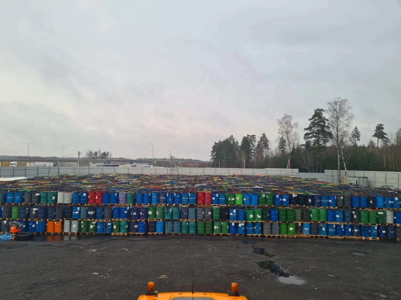  Стальной барабан асфальтовый битум оптом русский полимерный модифицированный в бочке «Bitunova»