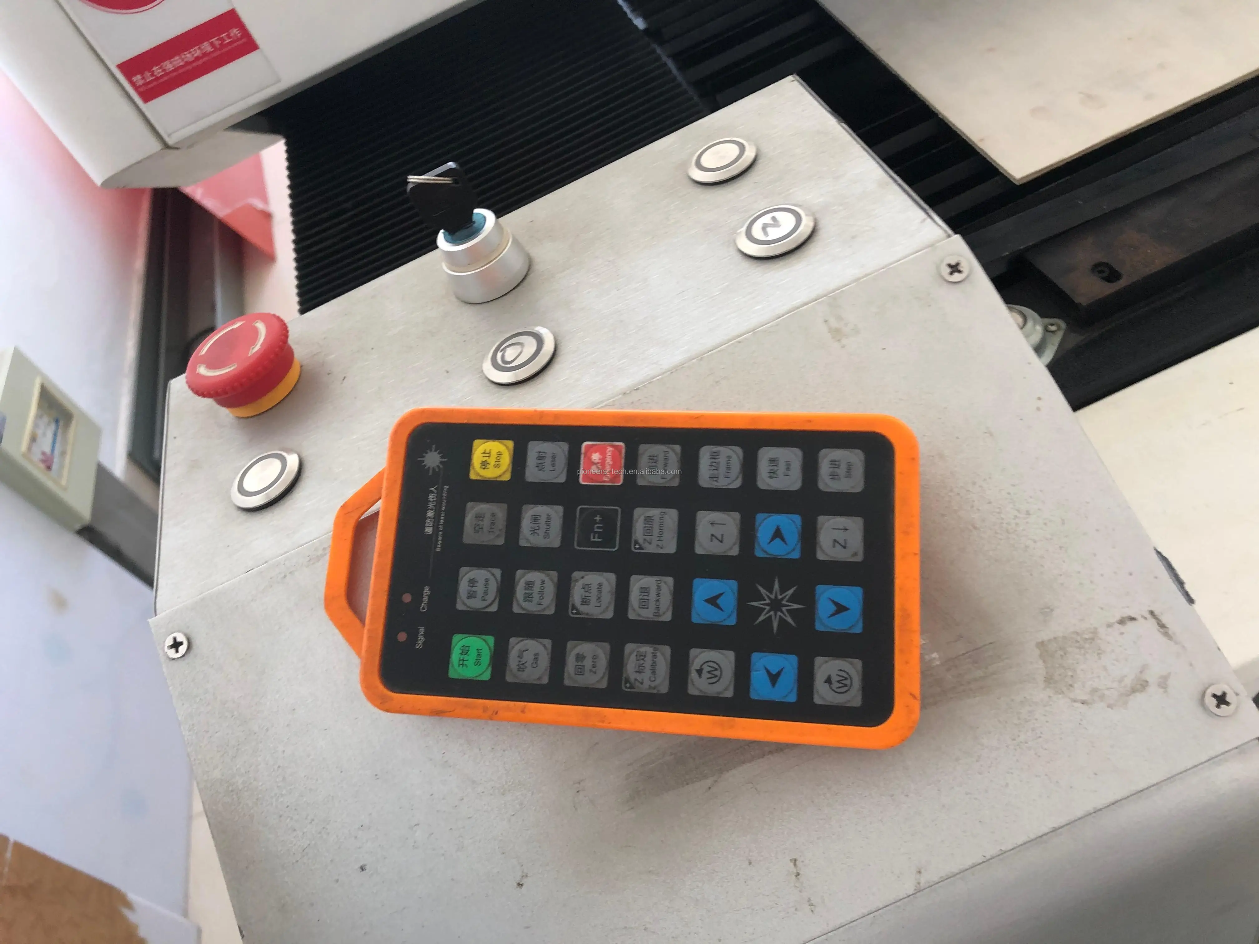 Big discount  small fiber laser cutting machine cut wood and carbon steel sheet   Metal And Nonmetal Acrylic Fiber Laser Cutter